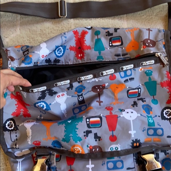 LeSportsac Best Friends Messenger Bag - Picture 3 of 15
